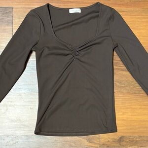 Ruched Scoop-Neck Long Sleeve Top by Ann Taylor in Chocolate Brown